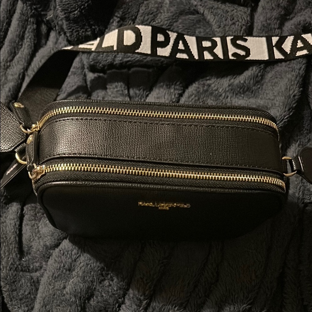 Karl Lagerfeld Black Adjustable Crossbody Bag with matching coin purse - Picture 7 of 16